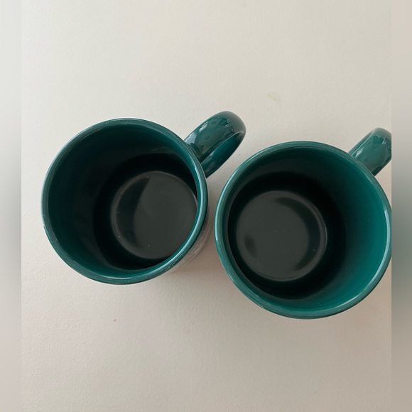 Yellowstone Green Ceramic Mug Set - Picture 9 of 11
